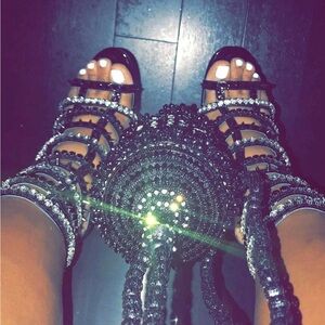 Jennifer Le Black Razor Heels